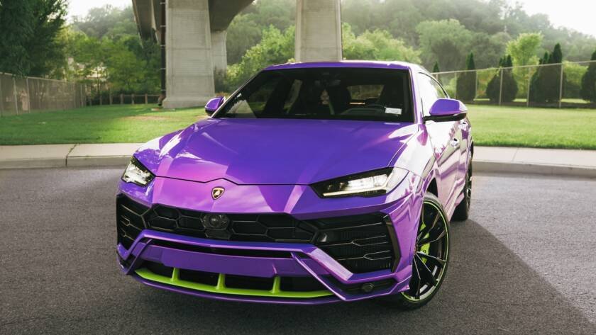 2023 Lamborghini Urus rental