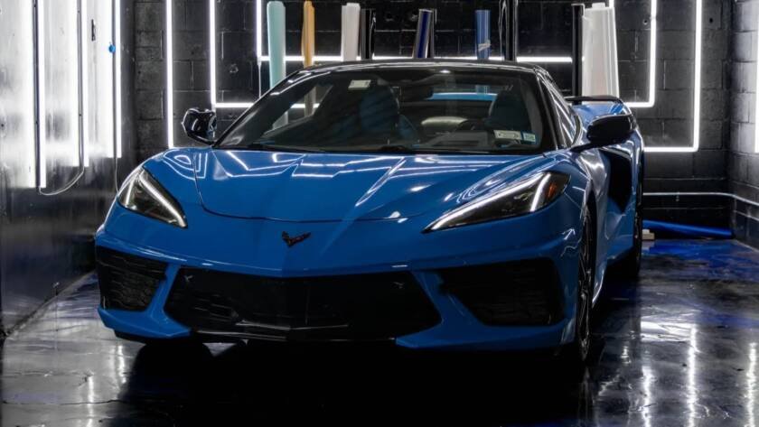 Corvette C8 3LT Convertible rental