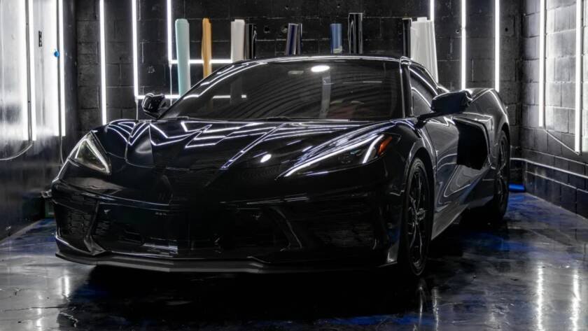 Corvette C8 2LT Convertible rental